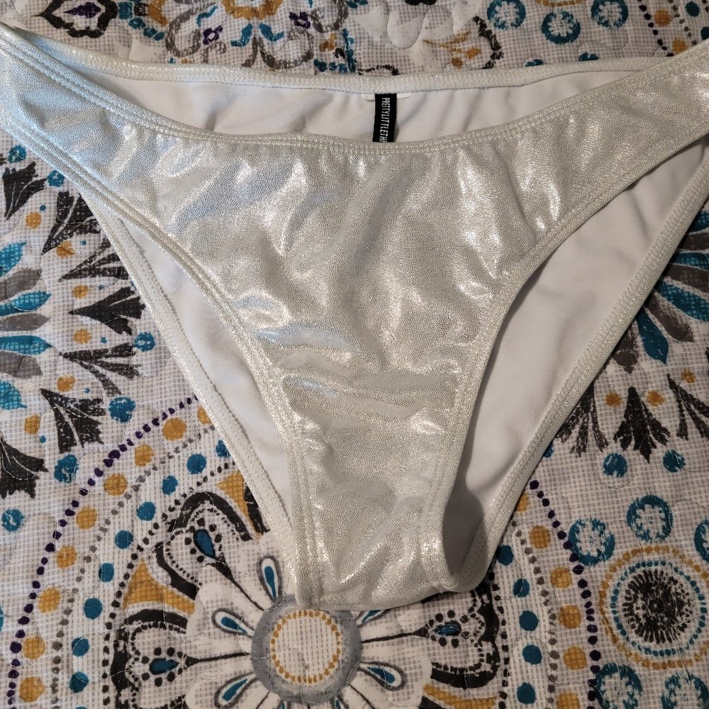 Pretty Little Thing Bikini Bottoms